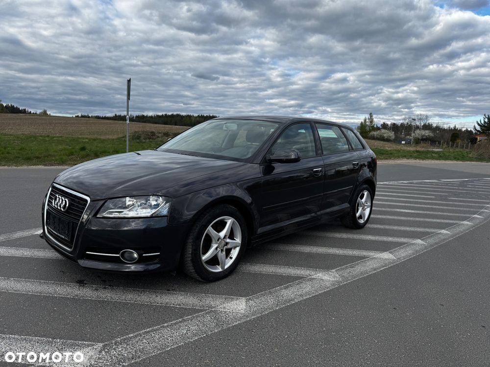 Audi A3 Sportback 1.6 Ambiente - 2
