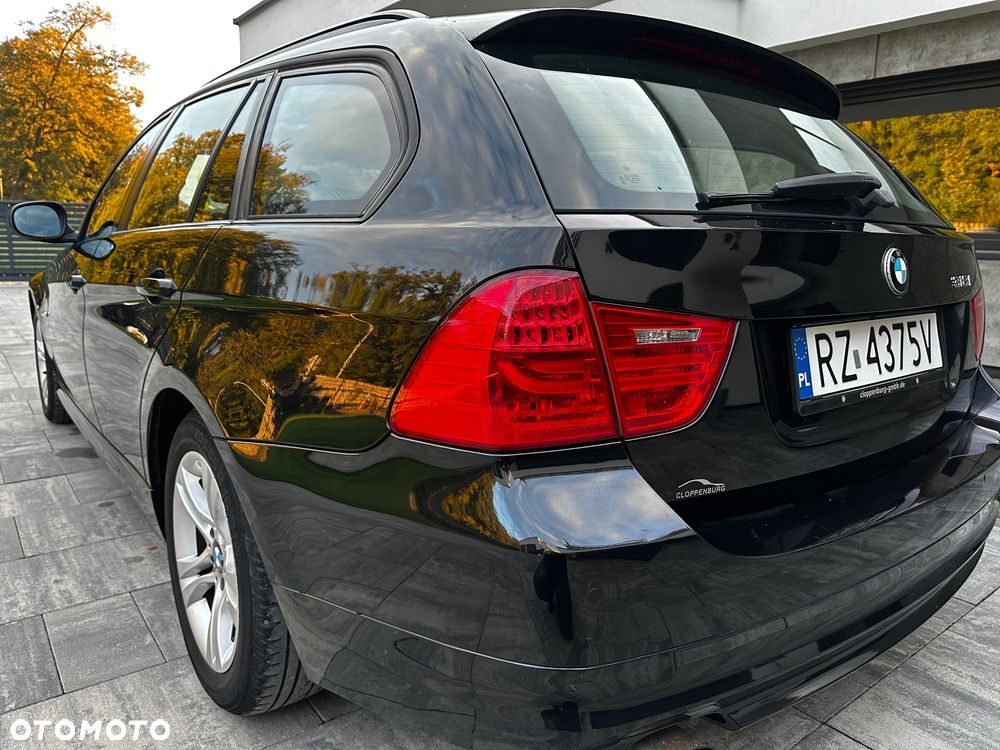 BMW Seria 3 318i - 10