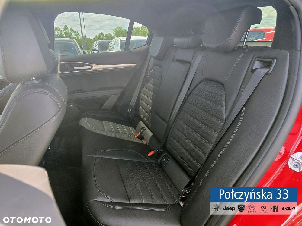 Alfa Romeo Stelvio - 18