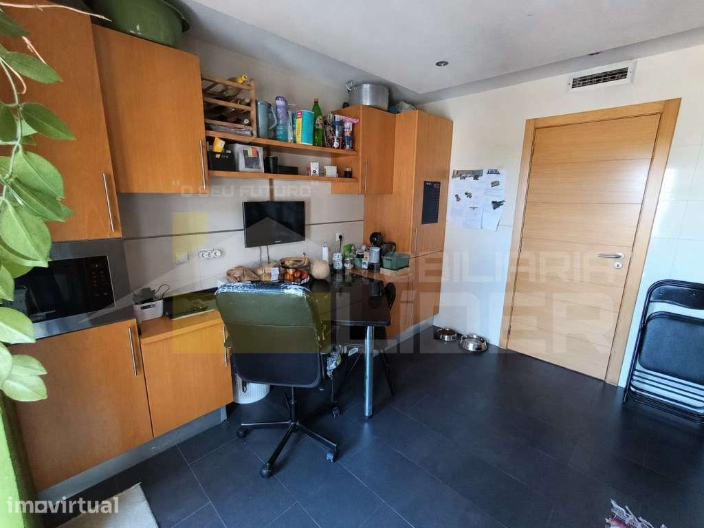 Apartamento T3 com Suíte, em Camarate, Lisboa. - Grande imagem: 5/19