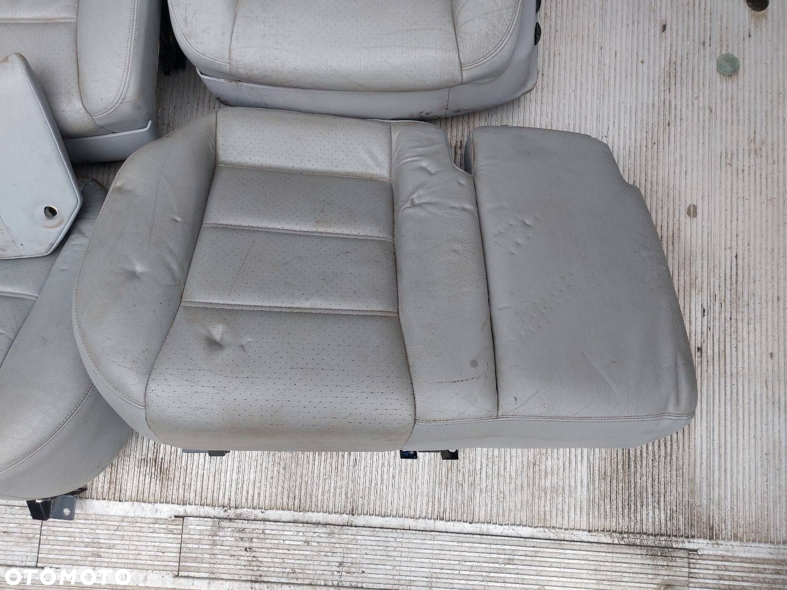 KOMPLET FOTELI LEWY PRAWY KANAPA TYŁ PORSCHE CAYENNE  I - 2