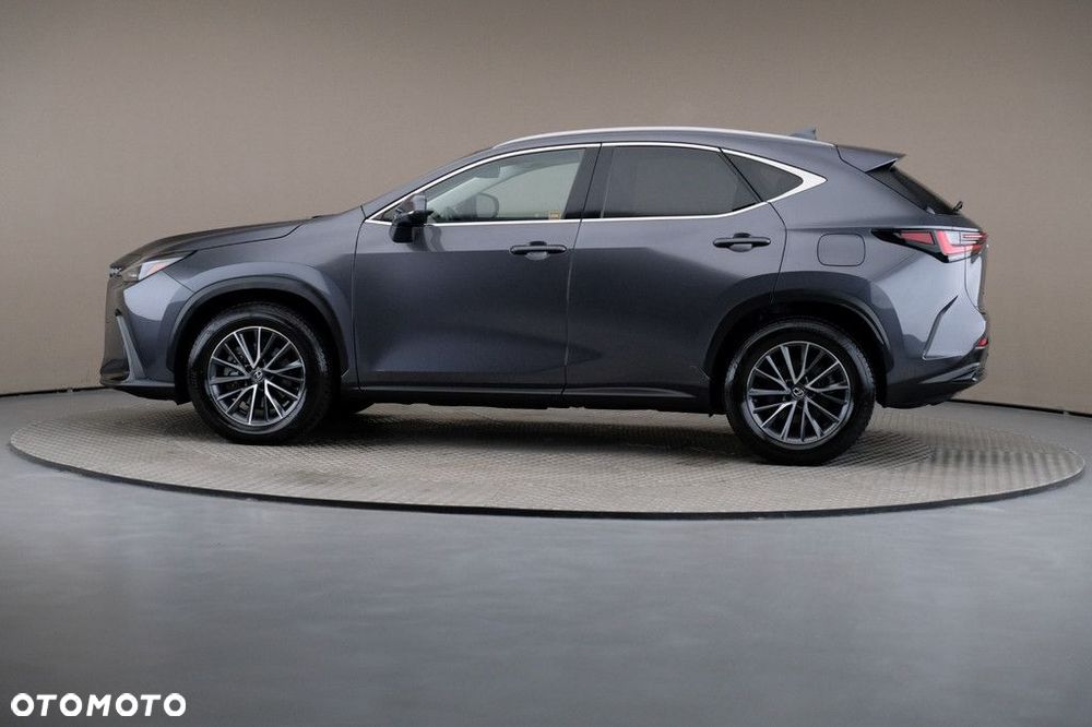 Lexus NX - 4