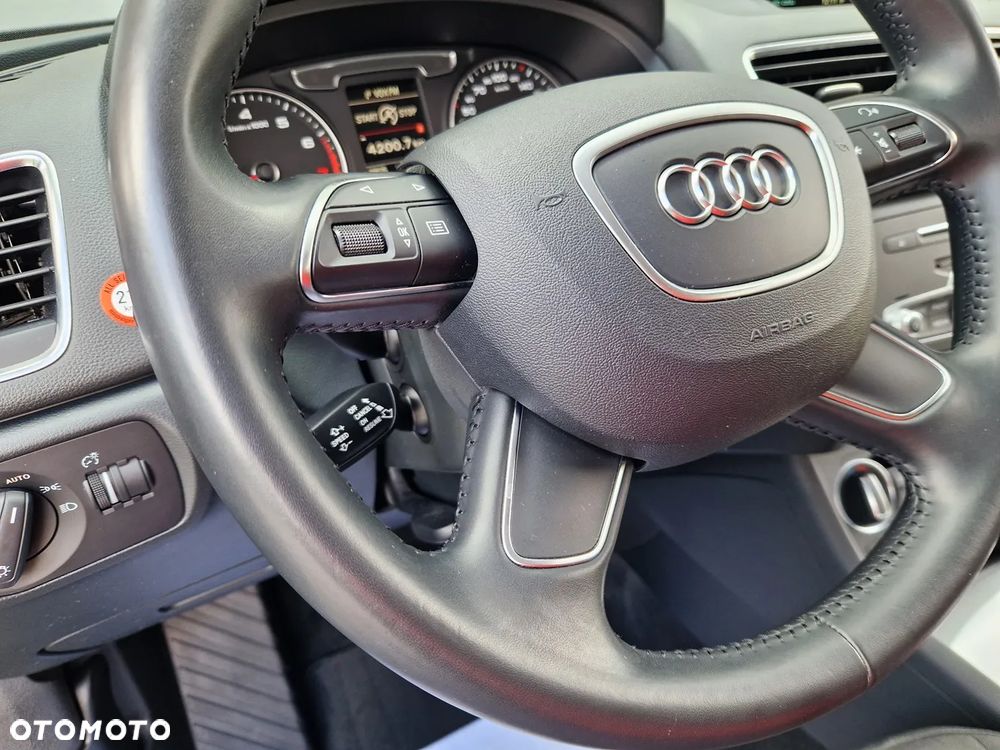 Audi Q3 1.4 TFSI Edycja Specjalna - 34