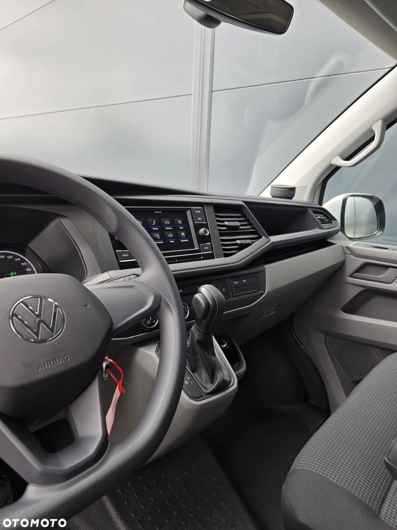 Volkswagen Transporter Kombi T6.1 TDI L2H1 DSG - 8