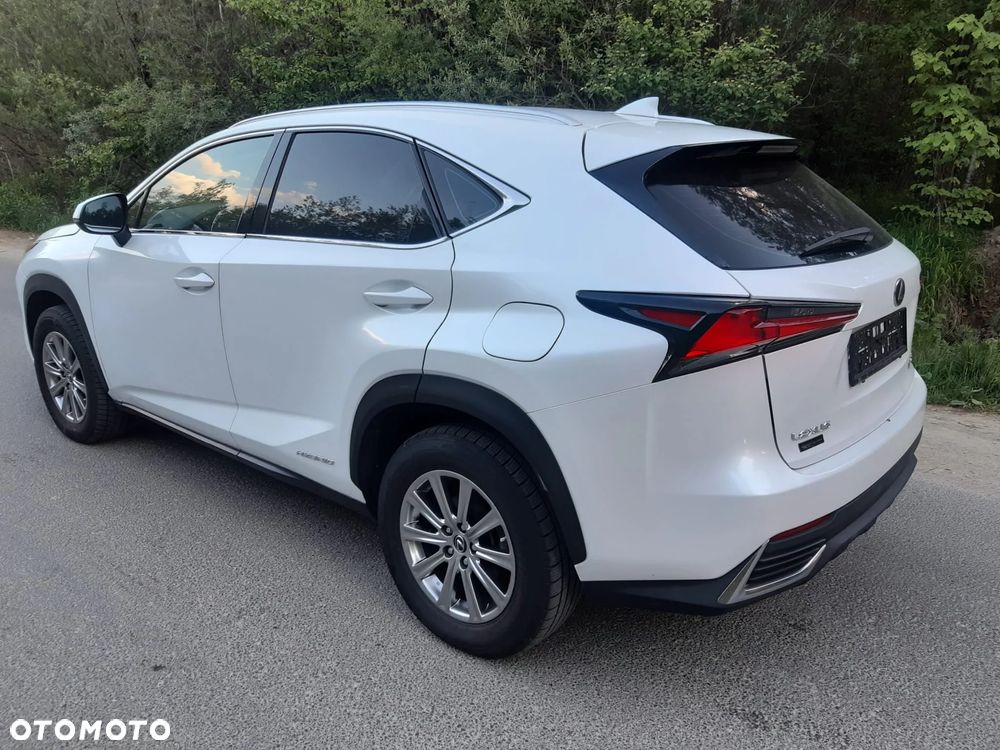 Lexus NX 300h Comfort AWD - 5