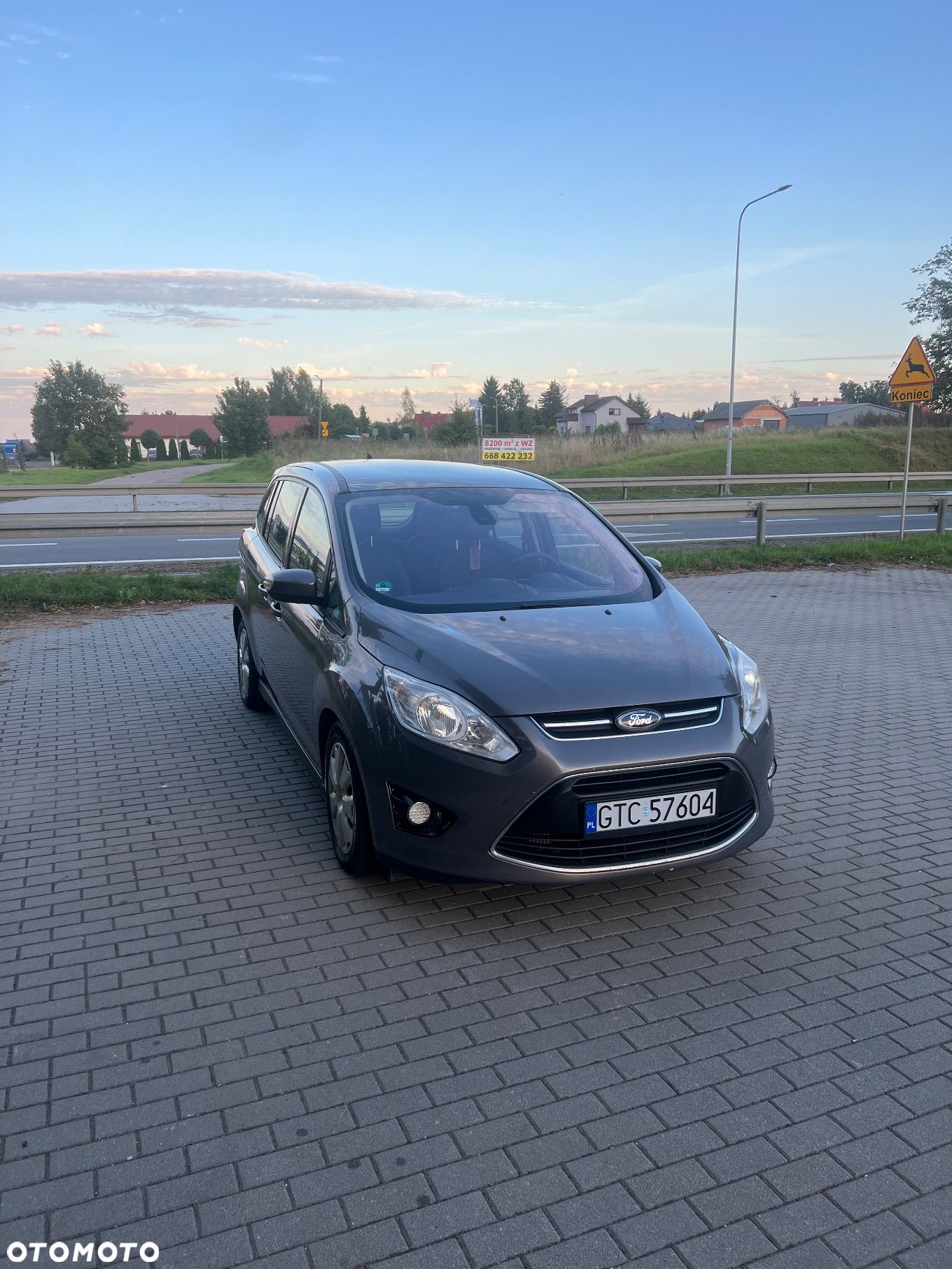 Ford Grand C-MAX 1.6 TDCi Titanium - 1