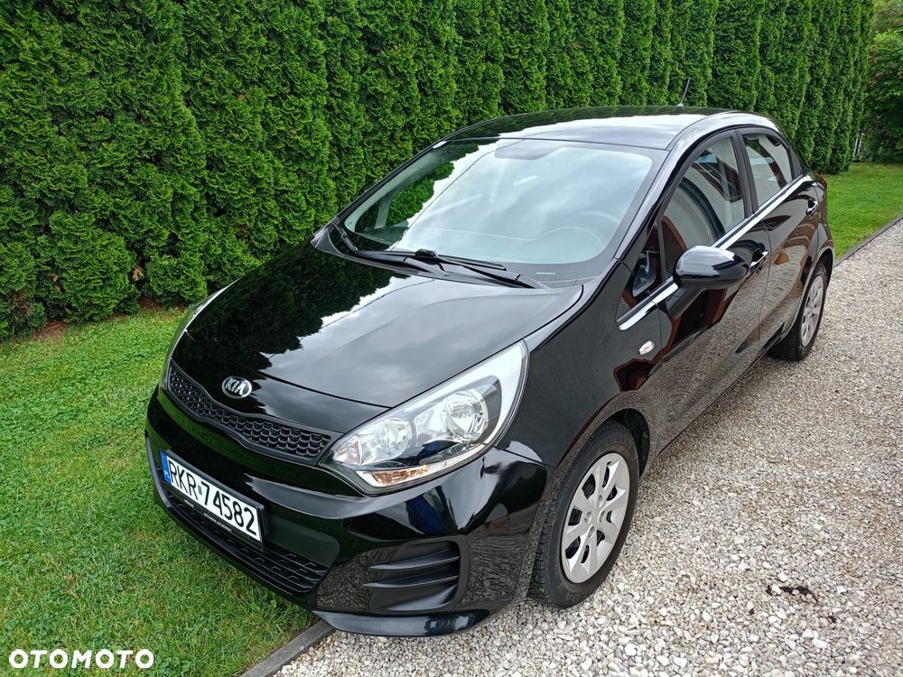 Kia Rio 1.2 Dream Team Edition - 29