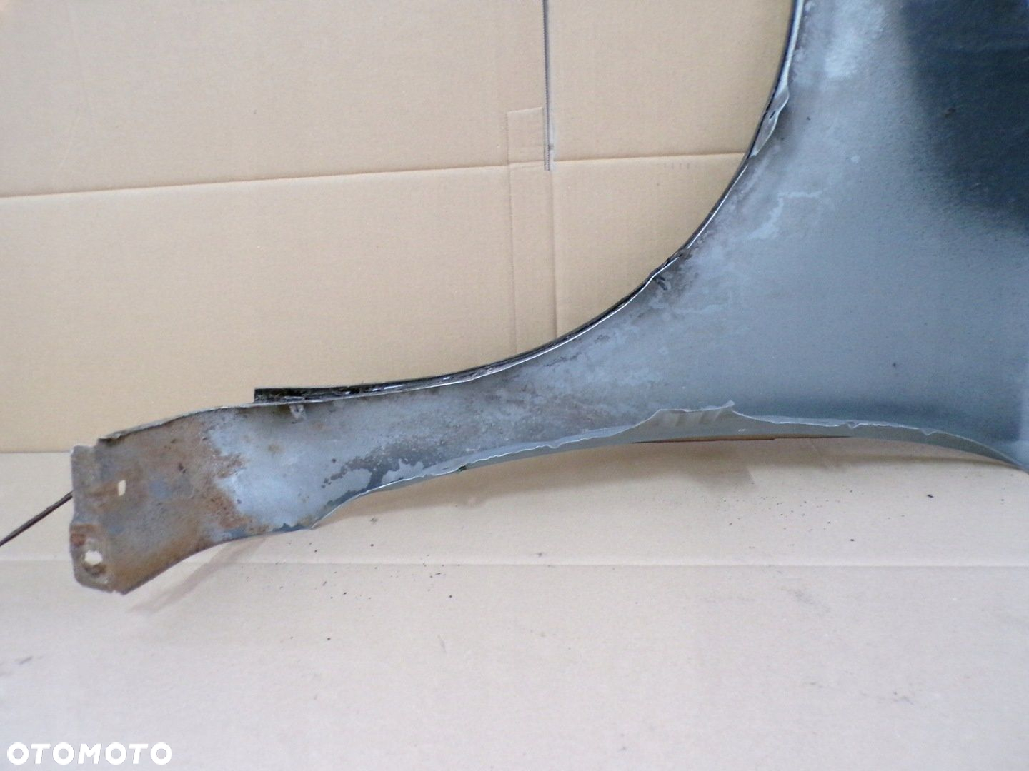 TOYOTA YARIS I LIFT BŁOTNIK PRAWY PRZÓD 8R0 - 7