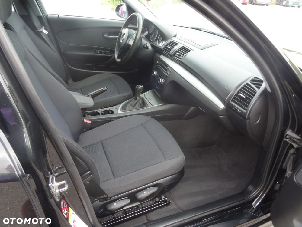BMW Seria 1 118d - 17