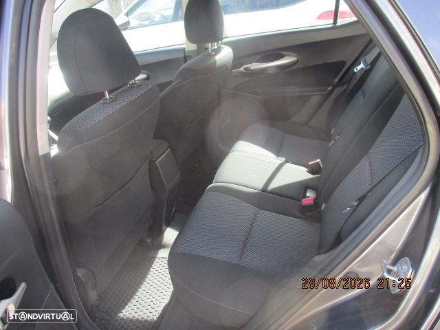 Toyota Auris 1.33 VVT-i ACtive - 10