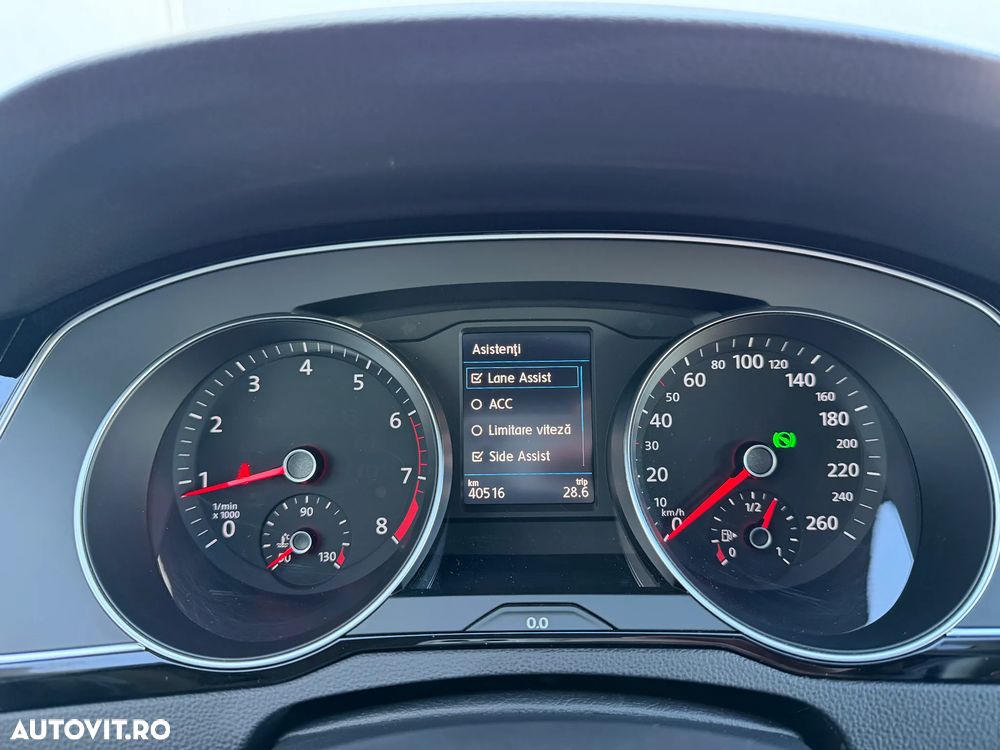Volkswagen Passat - 17