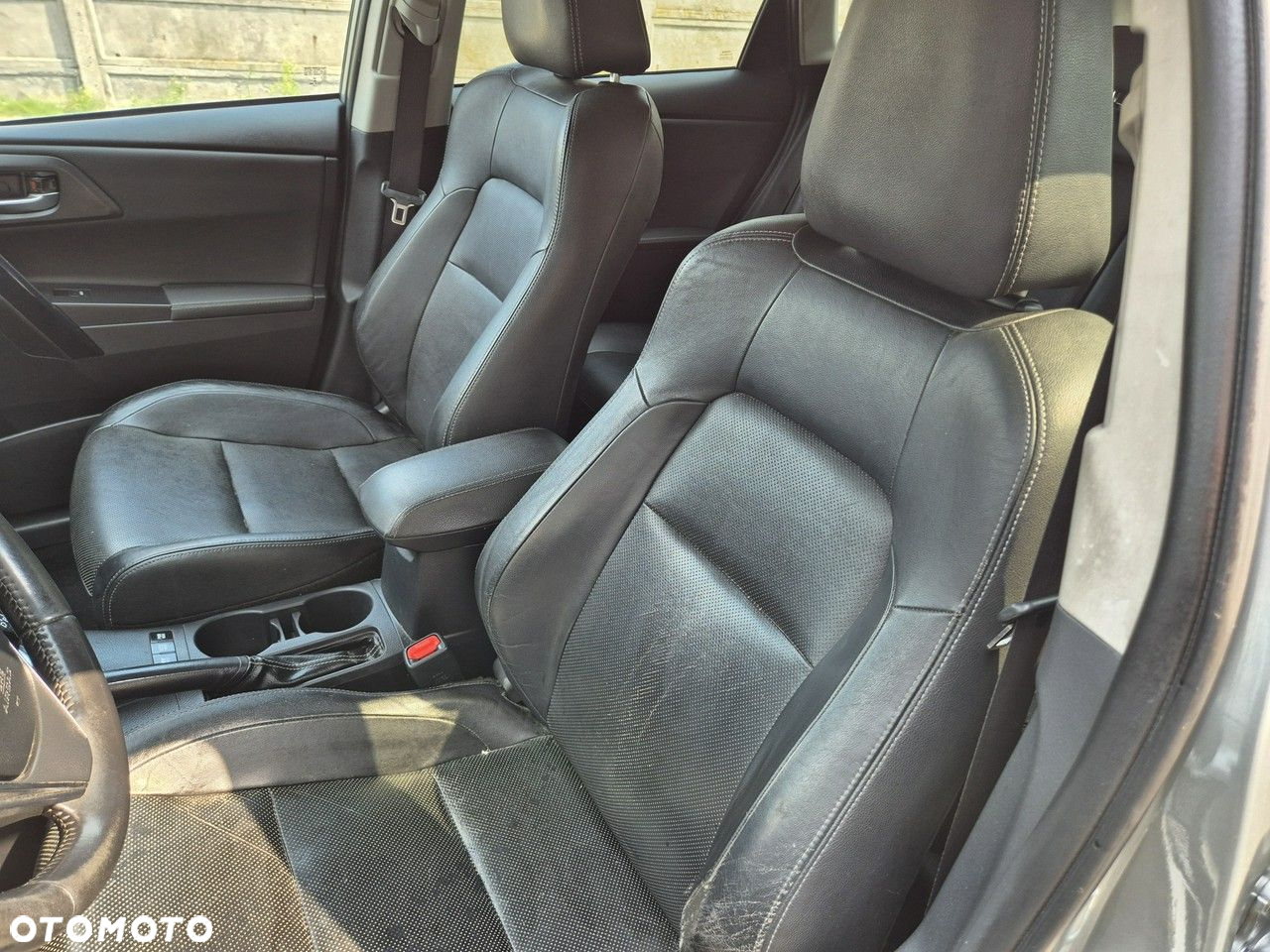 Toyota Auris - 14