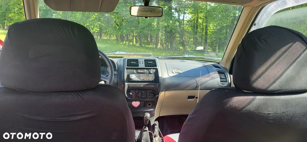 Nissan Terrano - 6