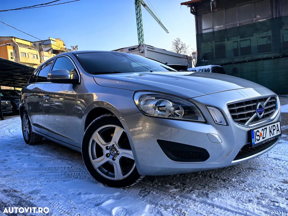 Volvo V60 D4 Geartronic Momentum - 2