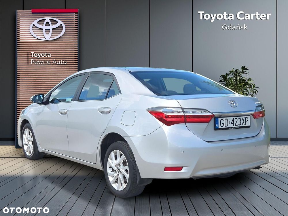 Toyota Corolla - 4
