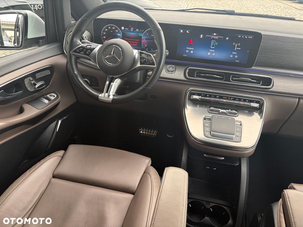 Mercedes-Benz Klasa V 2025