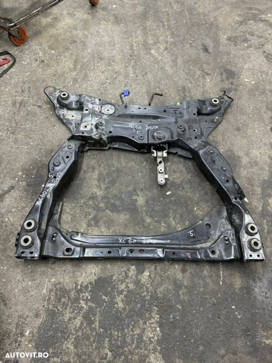 Punte fata, jug motor VOLVO XC60 an dupa 2019 - 2