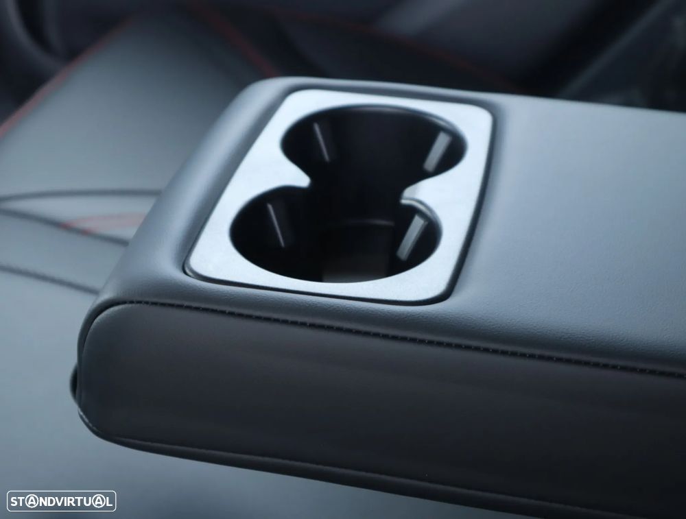 Ford Mustang Mach-E AWD PREMIUM - 26