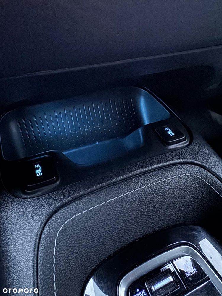 Toyota Corolla 1.8 Hybrid Comfort - 29