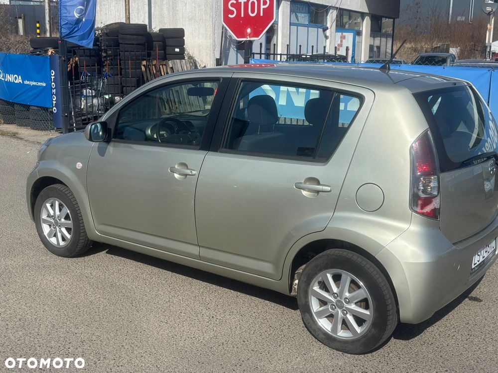 Daihatsu Sirion 1.3 - 18