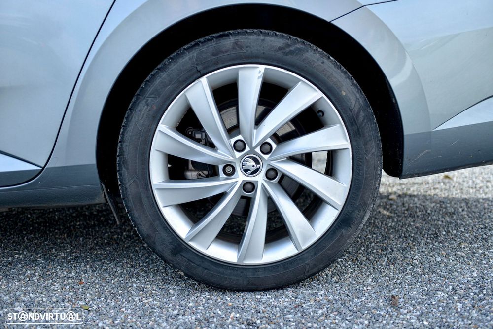 Skoda Superb Break 1.6 TDI Style - 9