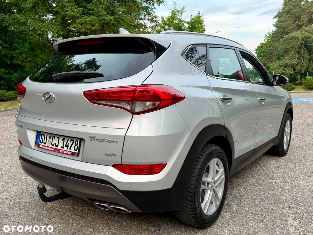Hyundai Tucson 2.0 CRDi 4WD Intro Edition - 6