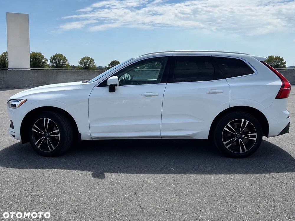 Volvo XC 60 T6 AWD Momentum - 4