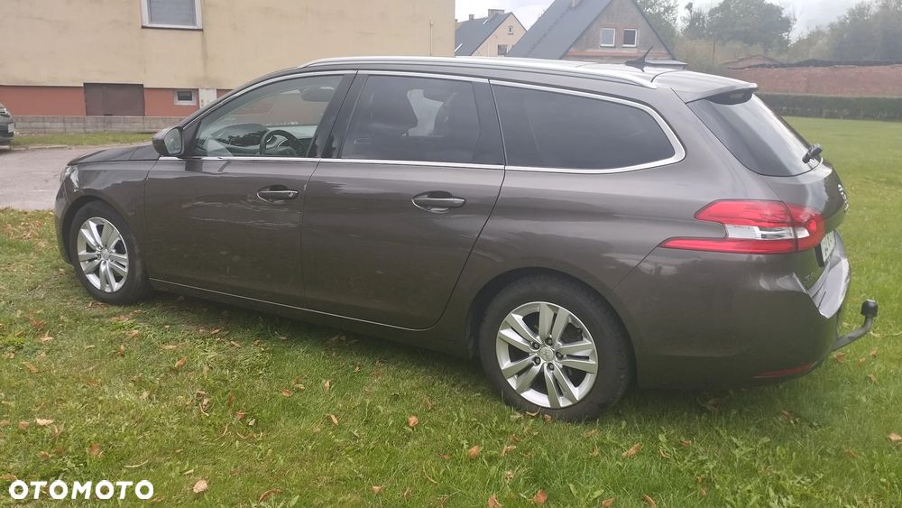 Peugeot 308 1.6 BlueHDi Allure S&S - 5