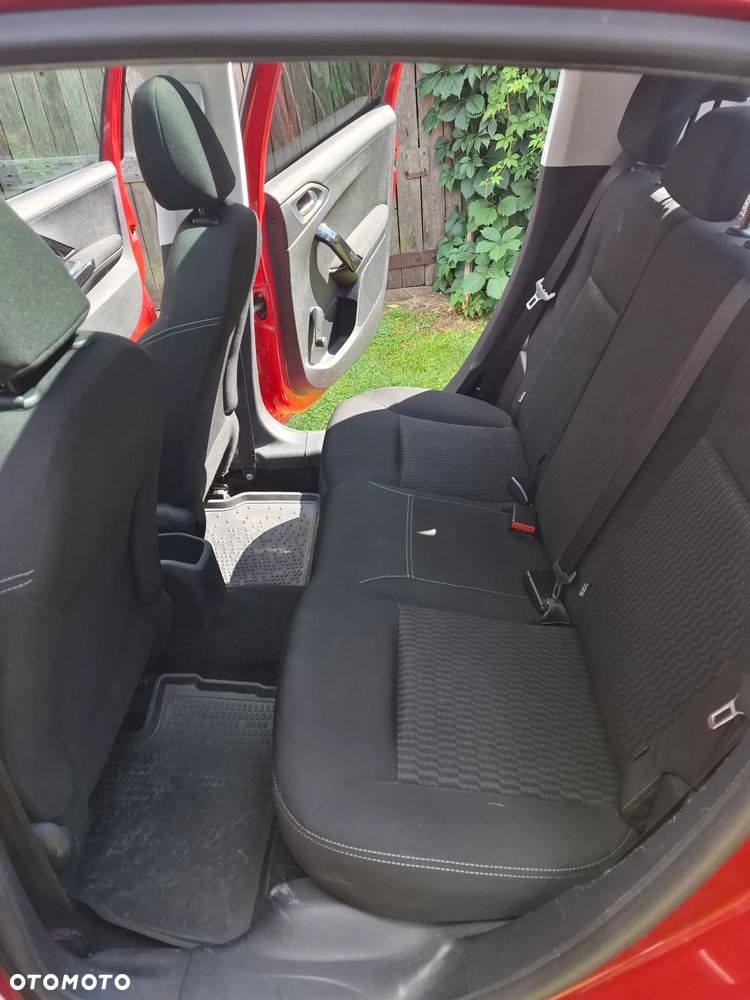 Peugeot 208 1.2 PureTech Style - 17