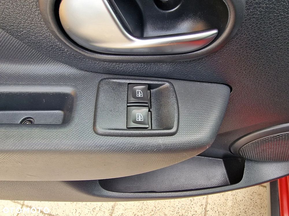 Dacia Sandero Stepway TCe 90 (S&S) Celebration - 12