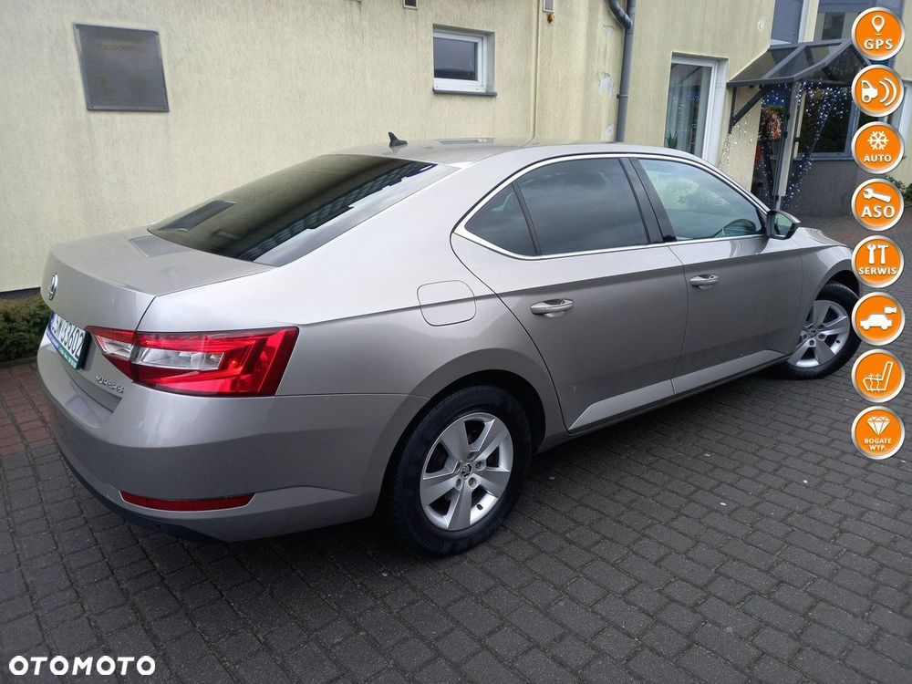 Skoda Superb 1.6 TDI Style - 1