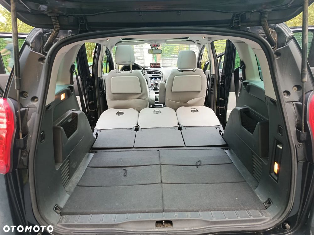 Peugeot 5008 2.0 HDi Premium - 17