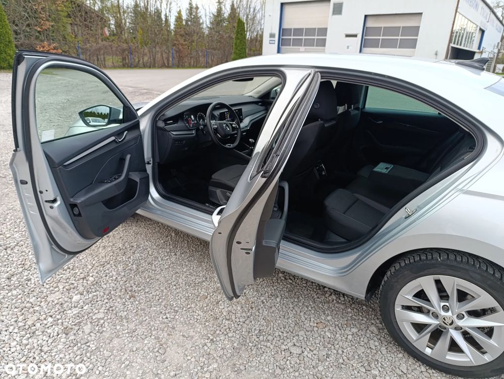 Skoda Octavia 1.5 TSI ACT Ambition - 14
