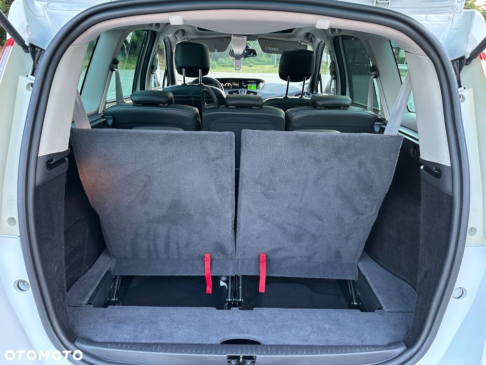 Renault Grand Scenic Gr 1.6 dCi Energy Bose Edition - 26
