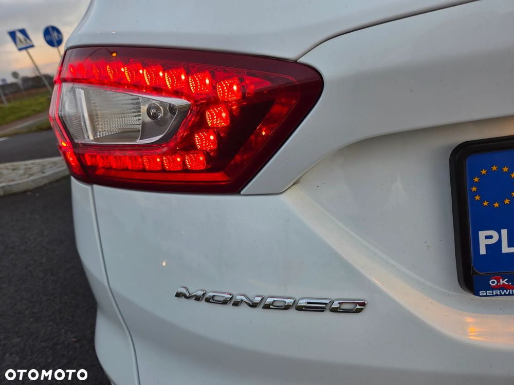 Ford Mondeo 2.0 TDCi STart-Stopp PowerShift-Aut Titanium - 8