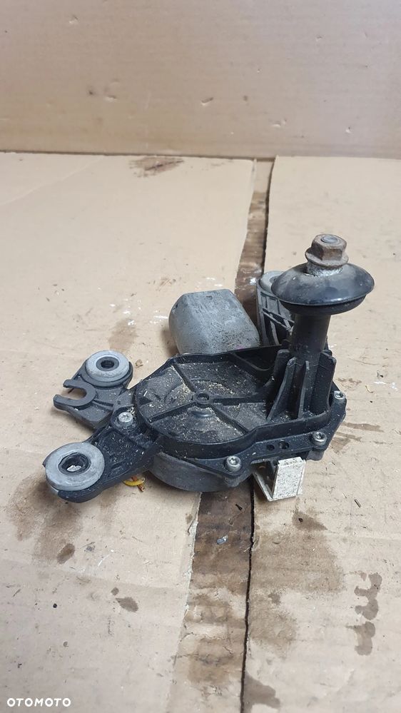 SILNICZEK WYCIERACZKI TYŁ PEUGEOT 206 nr 9638664980  53017812 - 3