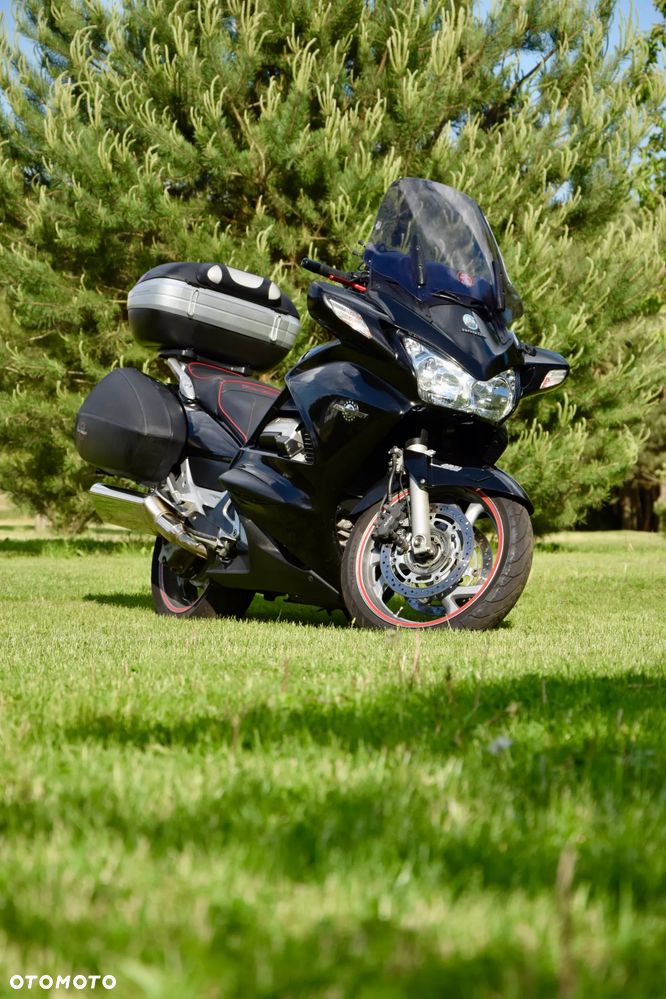 Honda ST - 5