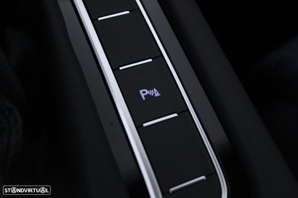 VW Passat 1.4 TSI GTE Plug-in - 32