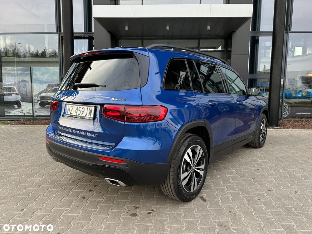 Mercedes-Benz GLB - 18