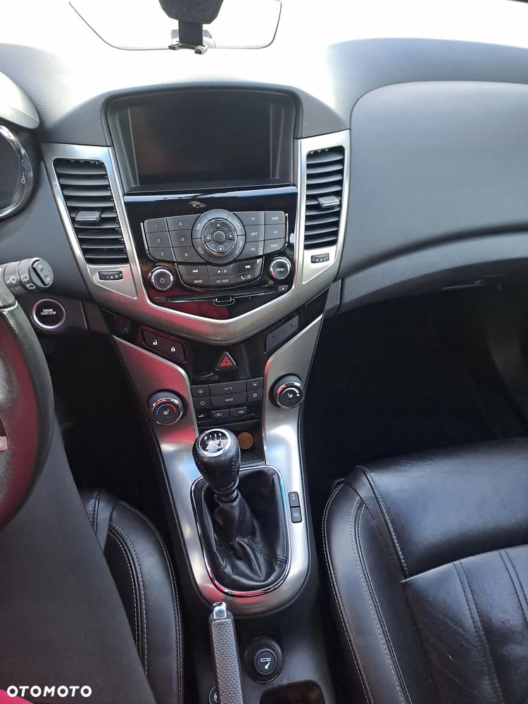 Chevrolet Cruze 1.4 T LTZ - 5