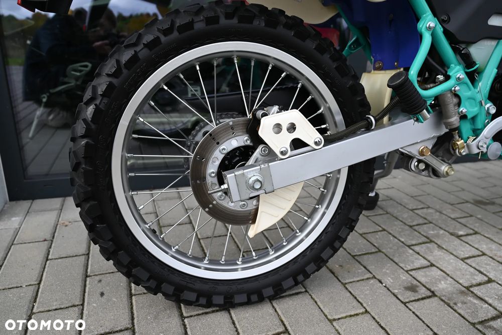 Kawasaki Inny - 25