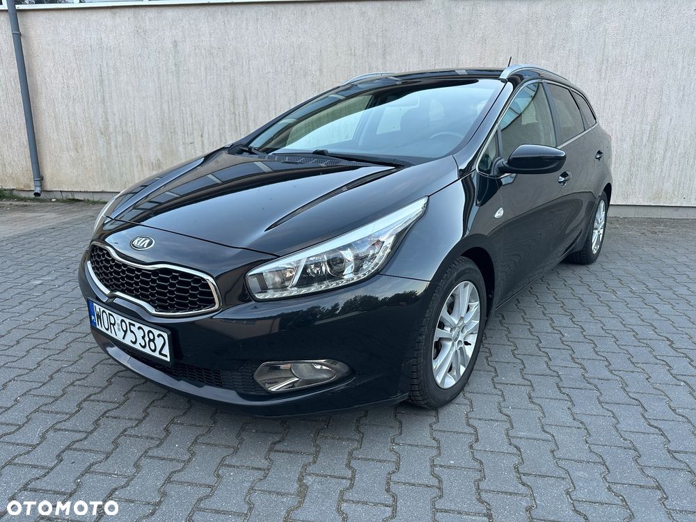 Kia Ceed 1.6 CRDi 128 ISG Dream Team Edition - 2