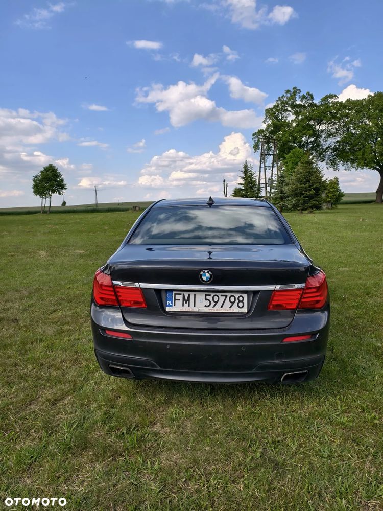 BMW Seria 7 740d xDrive - 10