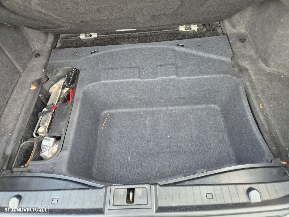 Mercedes-Benz E 220 CDI Avantgarde Aut. - 6