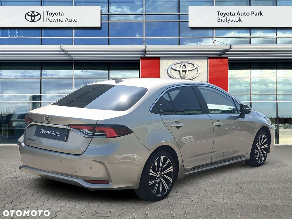 Toyota Corolla - 5