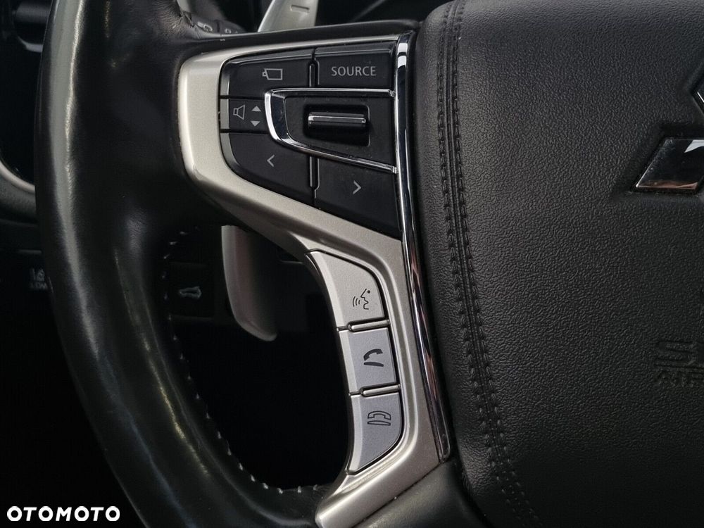 Mitsubishi Outlander Instyle + - 14
