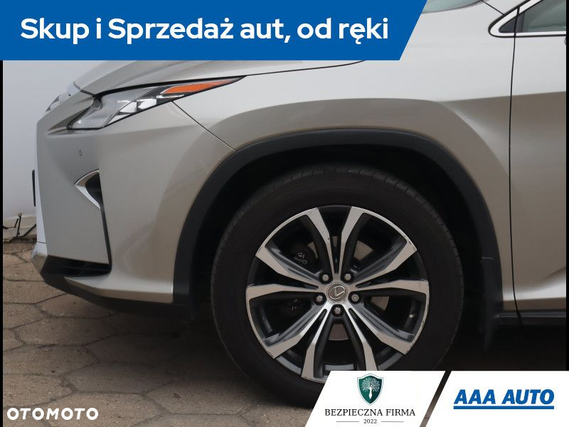 Lexus RX - 14