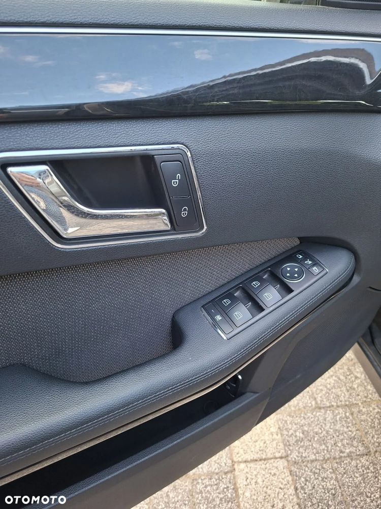 Mercedes-Benz Klasa E 350 CDI BlueEff Avantgarde - 16