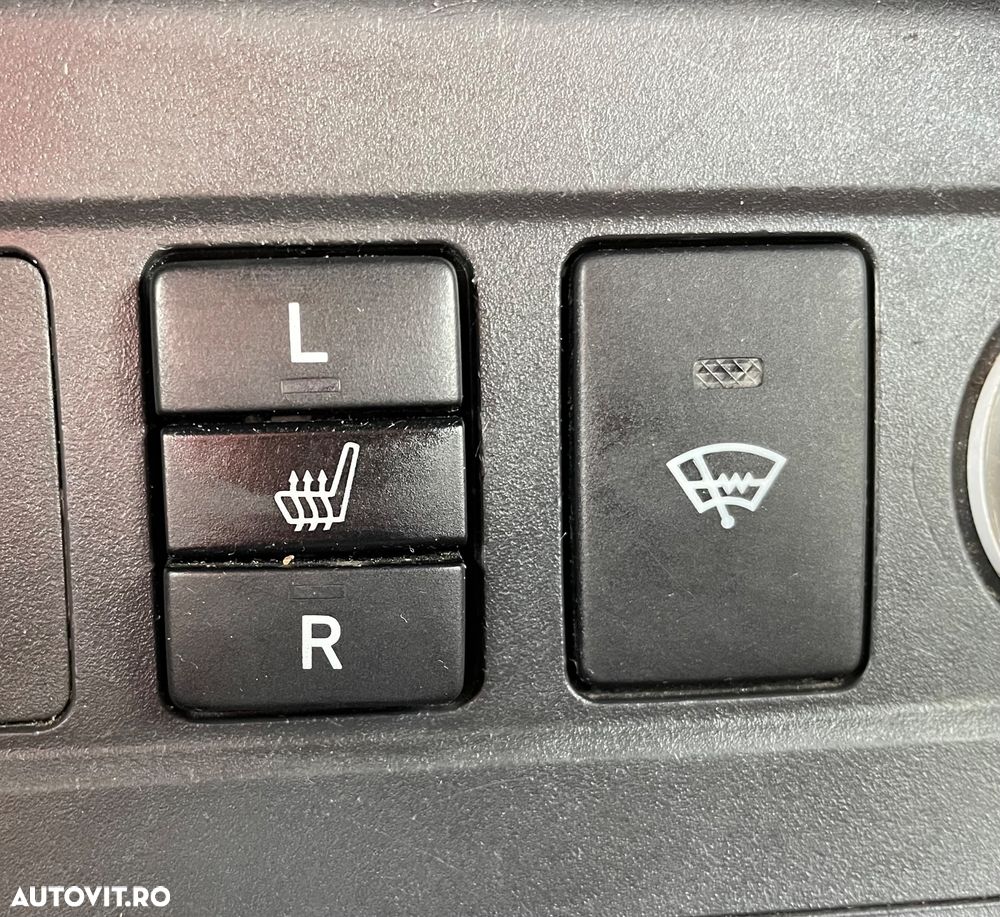 Toyota RAV4 - 11