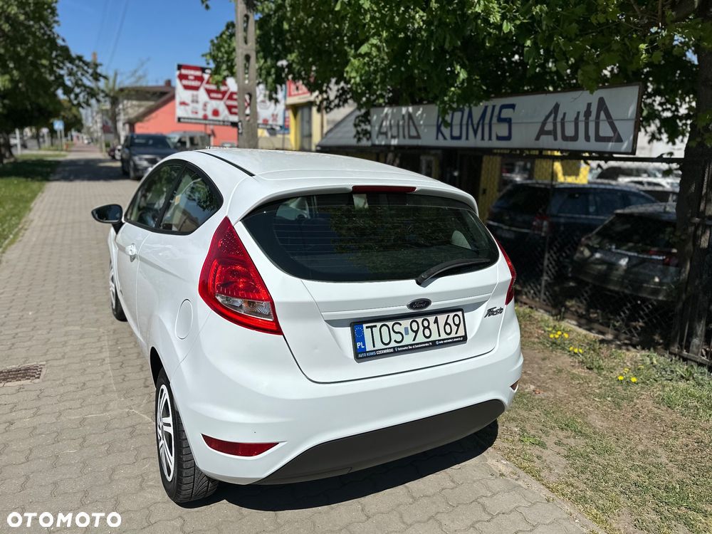 Ford Fiesta 1.25 Celebration - 7